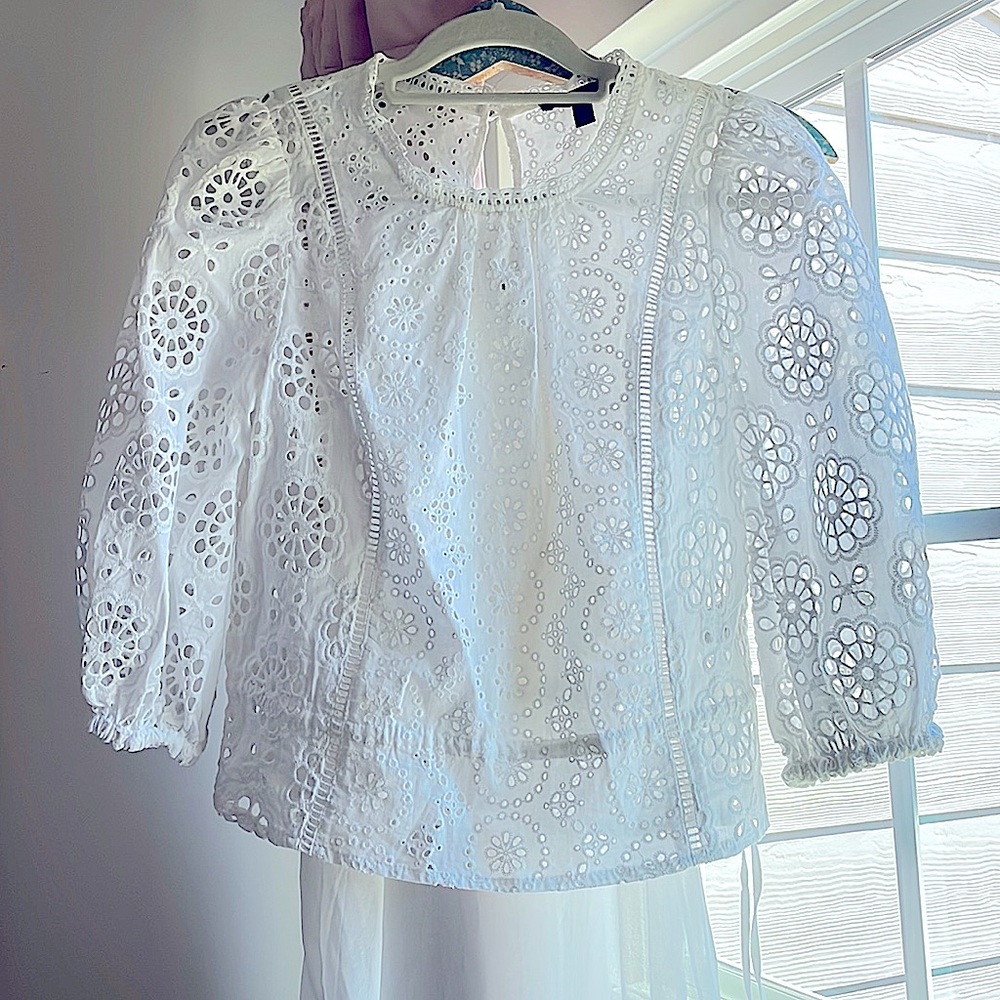 NWT BANANA REPUBLIC BRODERIE Top